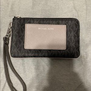 Michael Kors wristlet